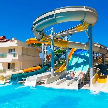 Dream World Hill Side
