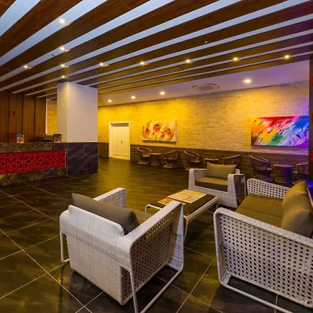 Hotel Dream World Hill 5*