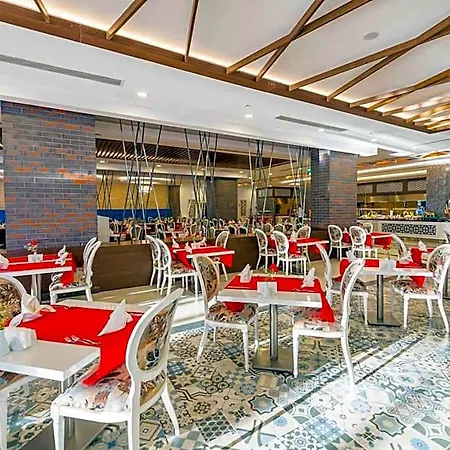 Hotel Dream World Hill 5*