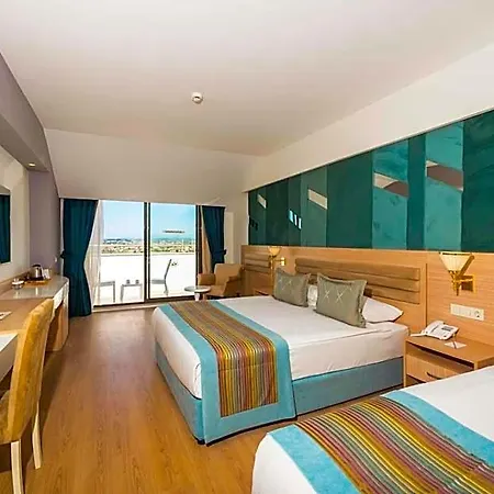 Dream World Hill Hotel 5*