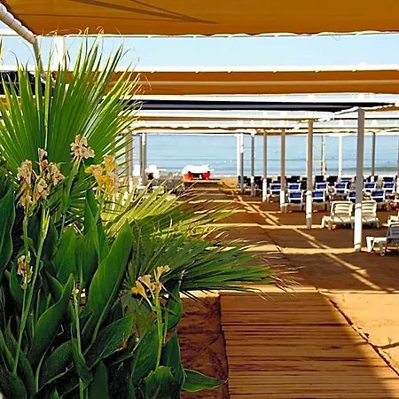 Hotel Dream World Hill 5*